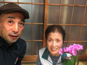 mather-birthday161025-1(300変換後) mather-birthday161025-1(300変換後)